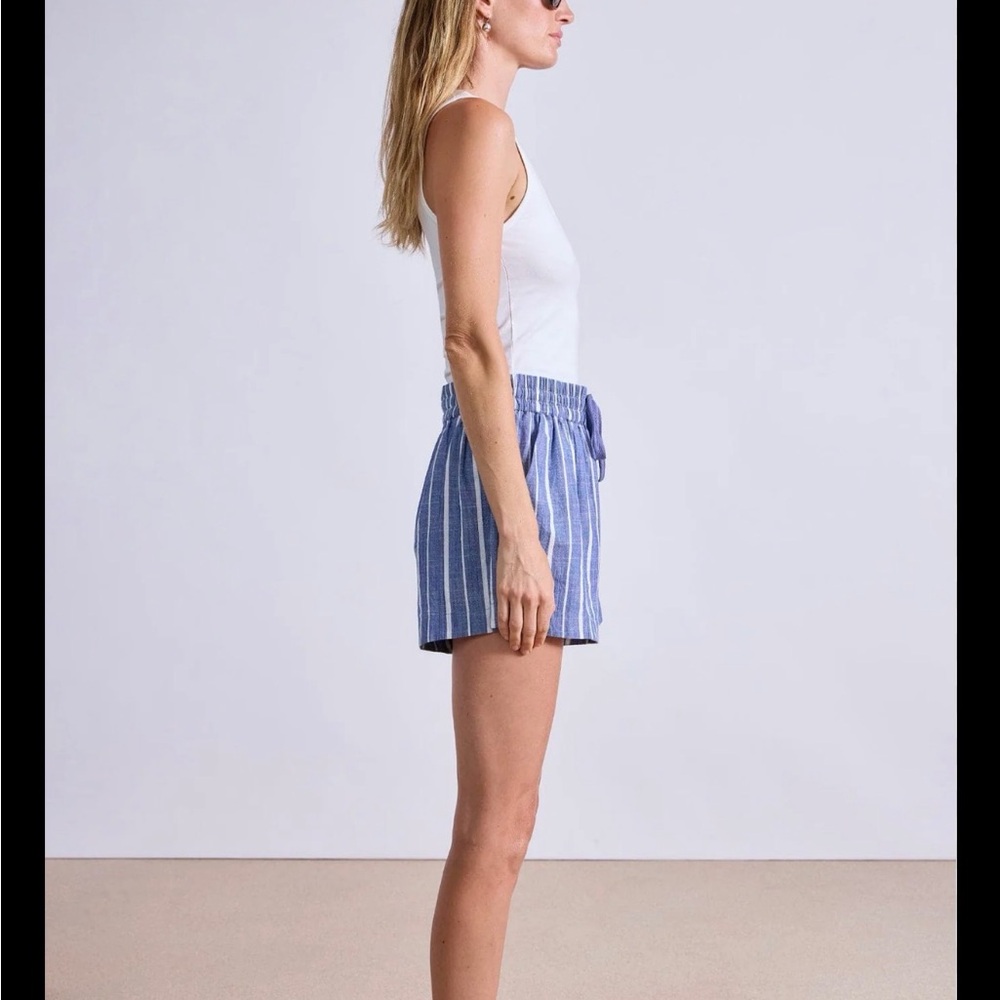 H&M cotton drawstring shorts size 4
